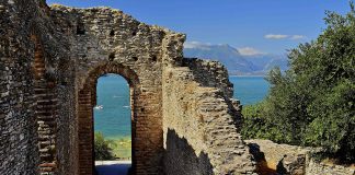 ville romane lago di garda sgaialand