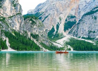 lago di braies elisa parente corte dolomiti alto adige magazine sgaialand magazine lo scatto delle meraviglie